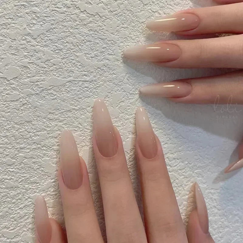 Almond press-on nagels