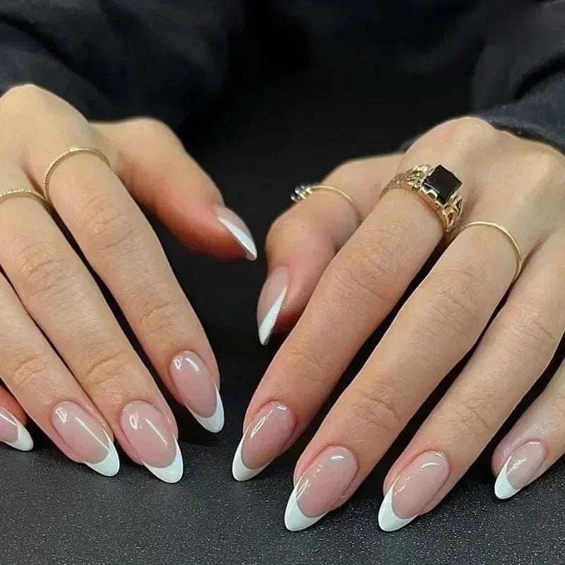 Almond press-on nagels