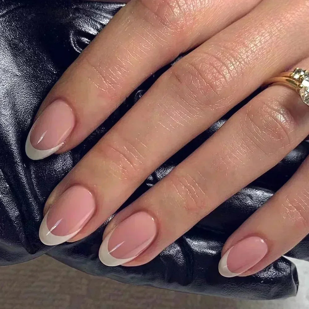 Almond press-on nagels